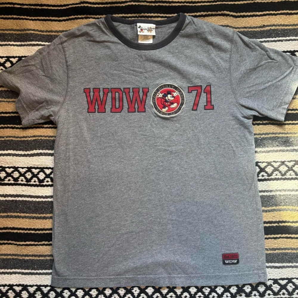 Vintage Disney Gray WDW Mickey Mouse Graphic Embroidered T-Shirt